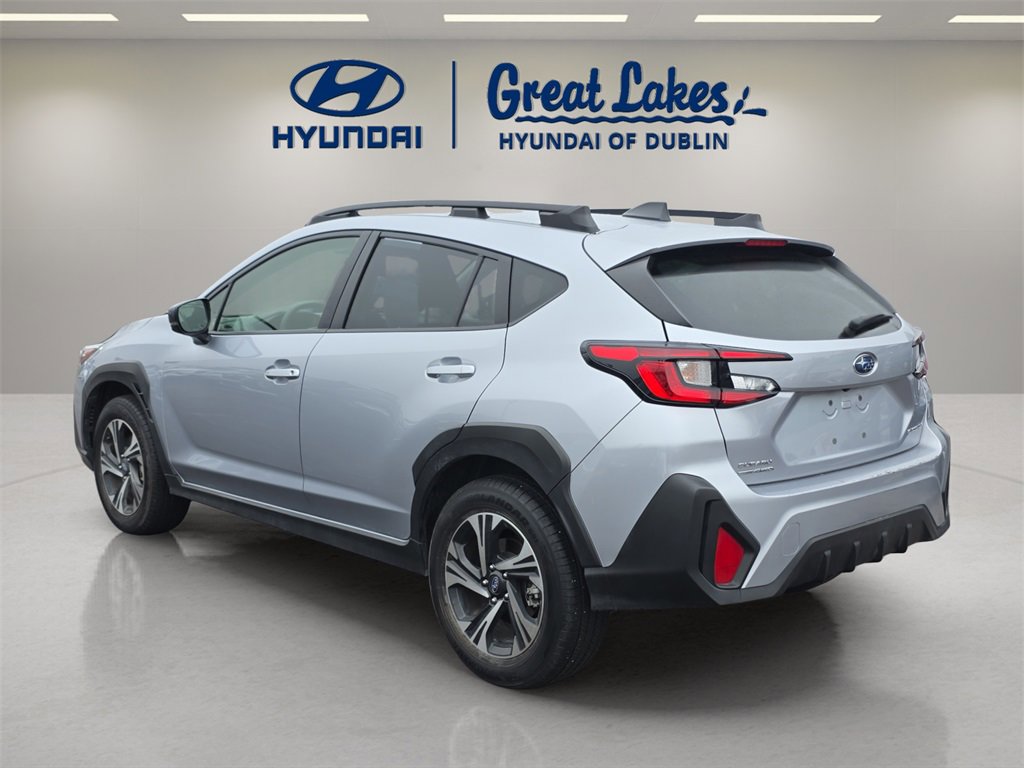 Used 2024 Subaru Crosstrek 2.0i Premium image 3