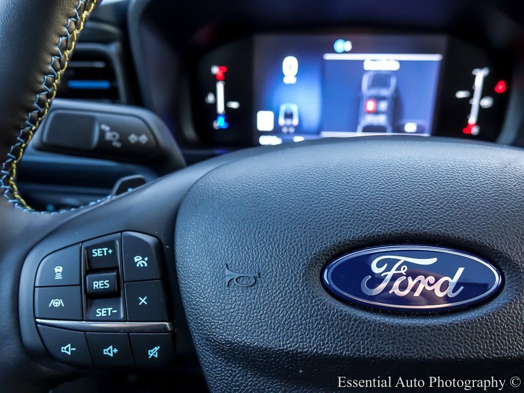 Used 2025 Ford Maverick Lobo image 20