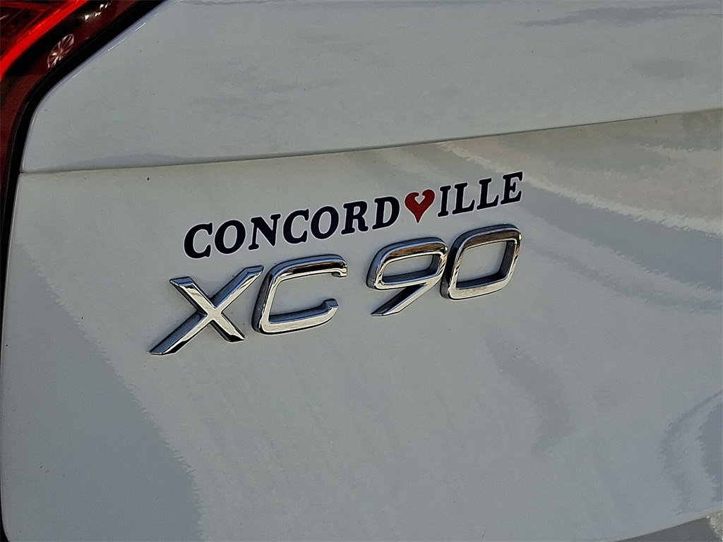 Used 2022 Volvo XC90 T6 Inscription w/ Advanced Package image 32