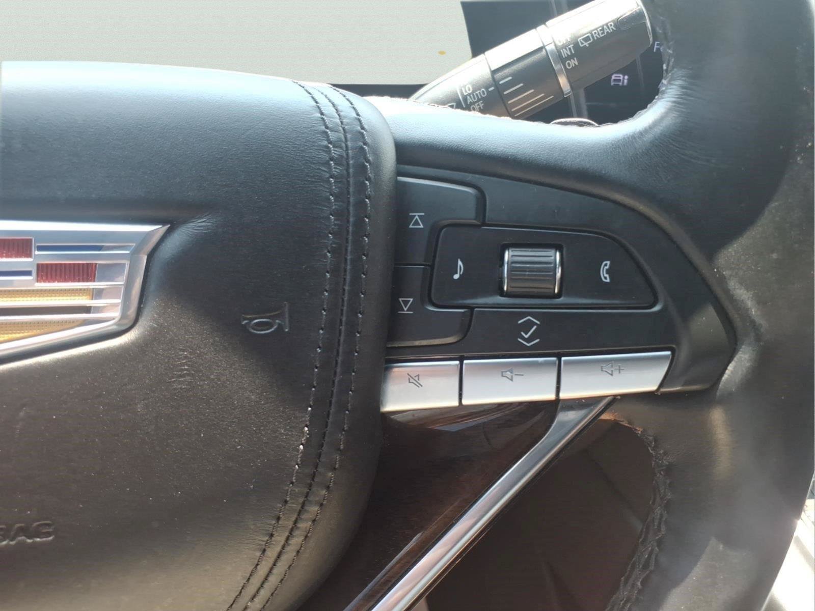 Used 2021 Cadillac Escalade Sport Platinum RWD image 24