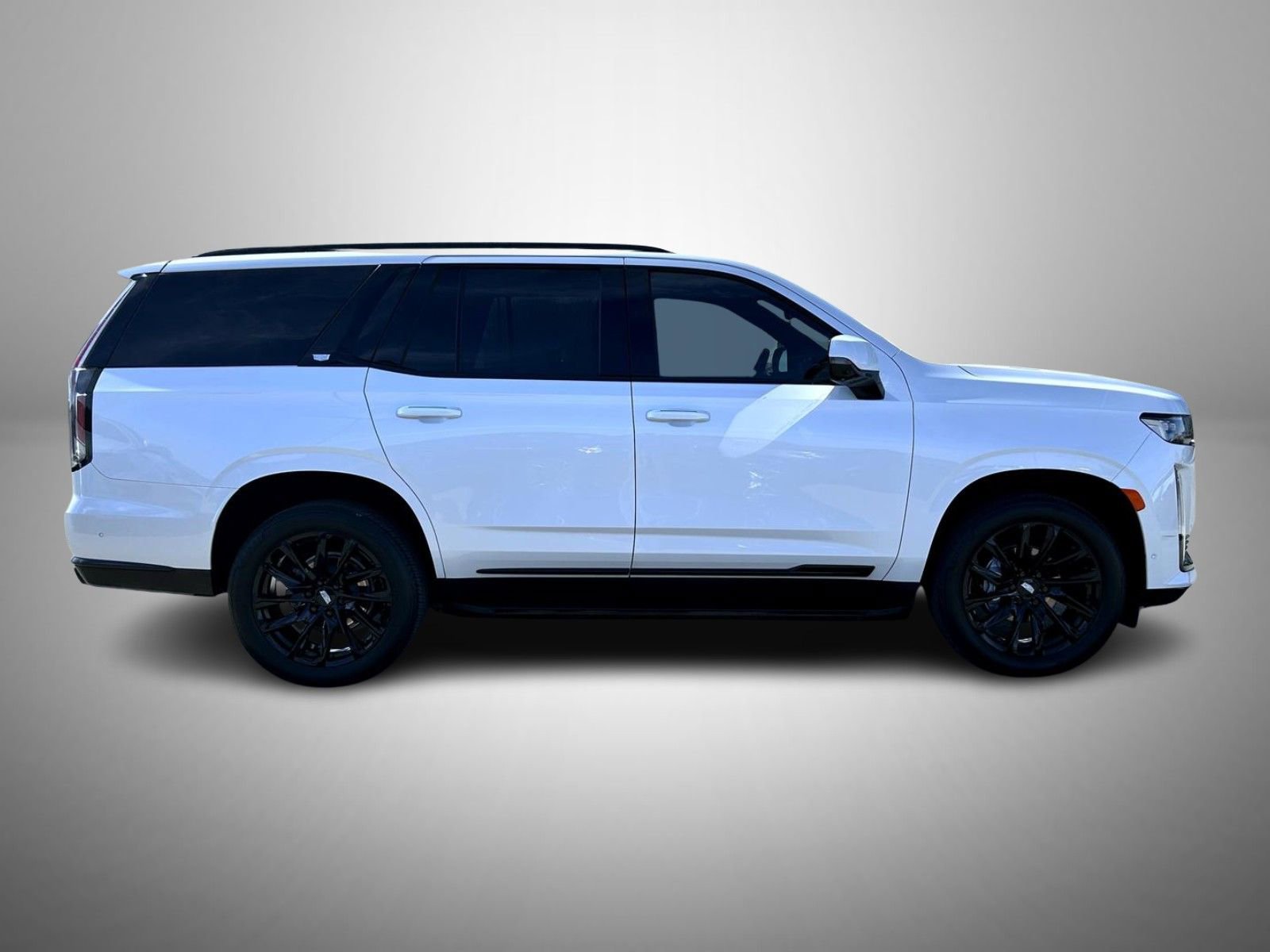 Used 2022 Cadillac Escalade Sport w/ LPO, ONYX Package image 4