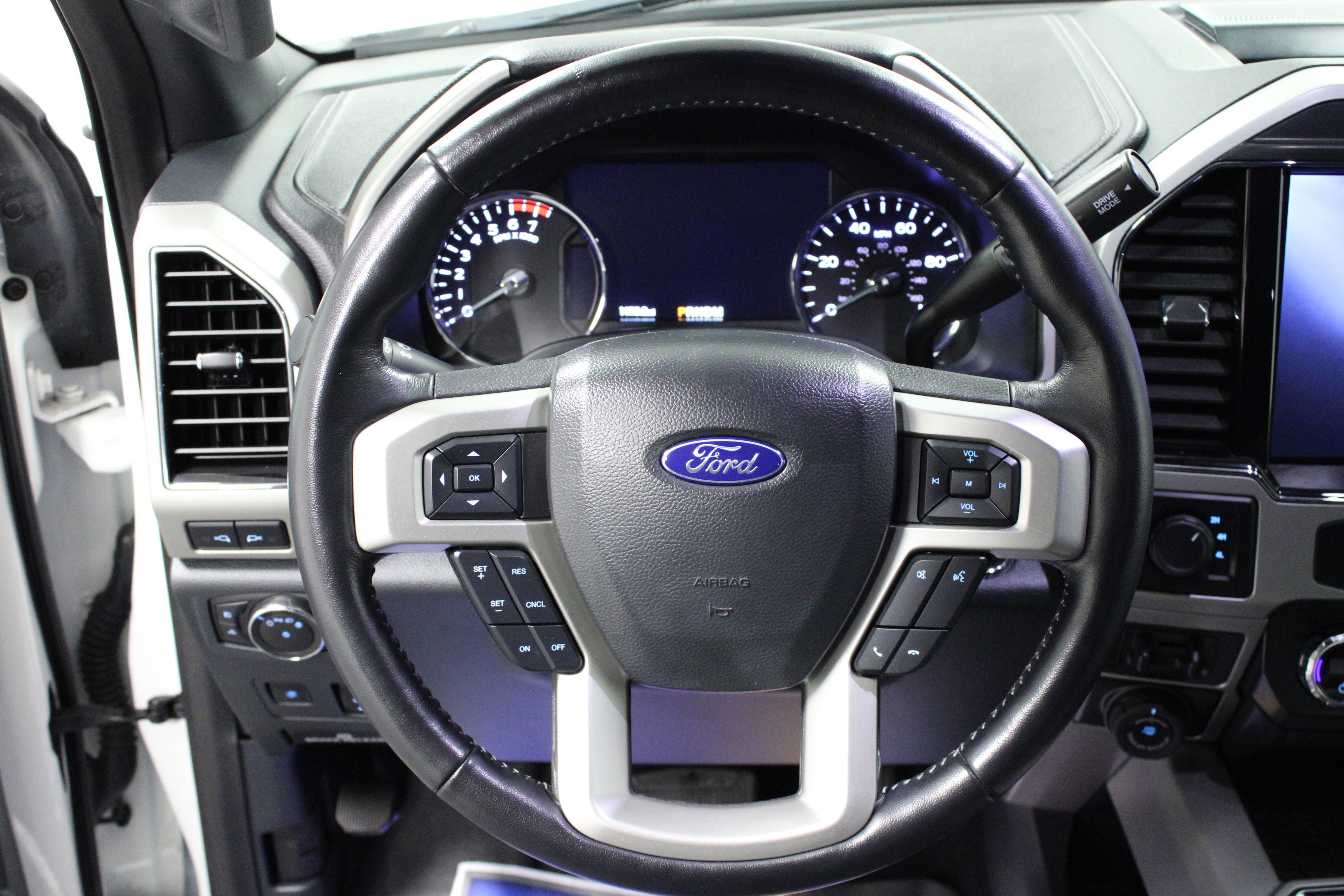 Used 2022 Ford F250 Lariat w/ Tremor Off-Road Package image 16