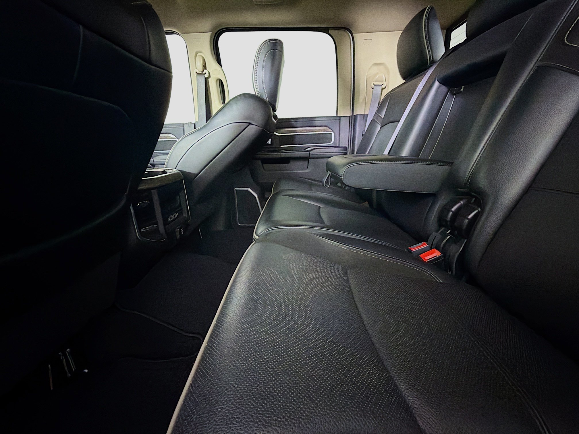 Used 2020 RAM 2500 Laramie AWD/4WD image 28
