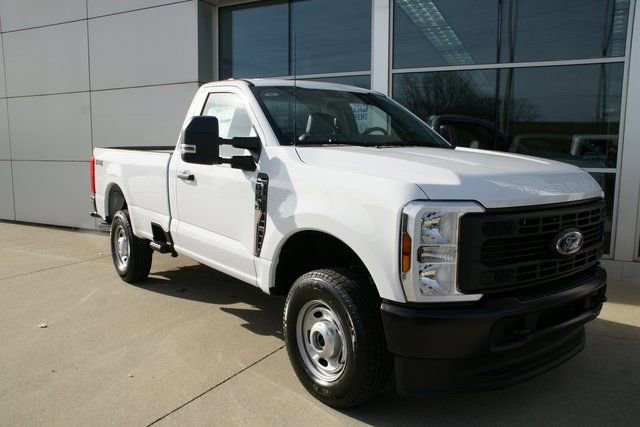 New 2026 Ford F250 XL w/ F-250 >10K GVWR Package image 2