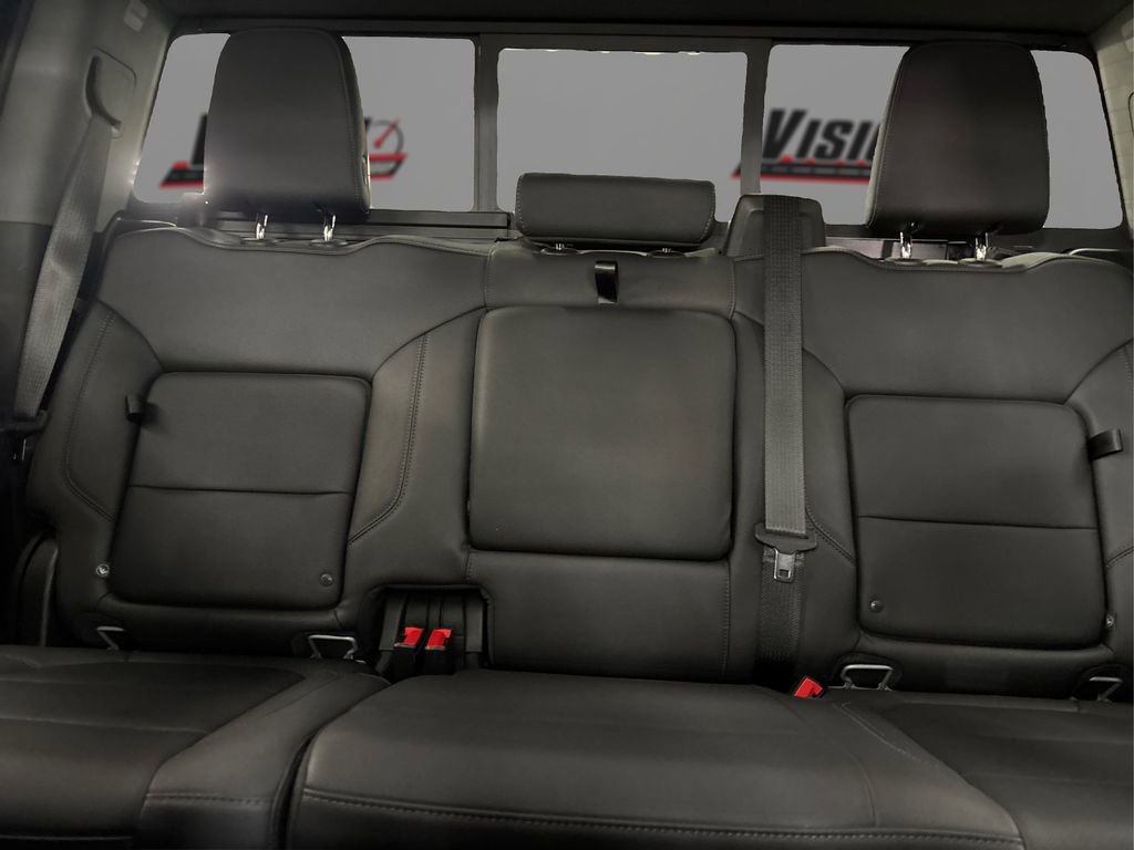 Used 2022 GMC Sierra 3500 SLT w/ SLT Preferred Package image 20