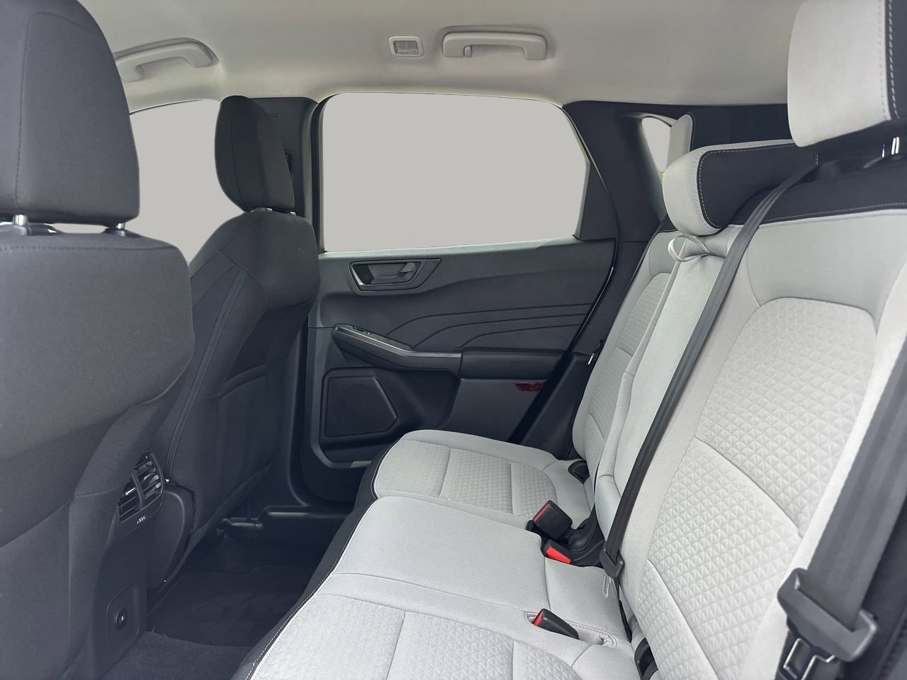 Used 2025 Ford Escape Active w/ Cold Weather Package FWD image 11