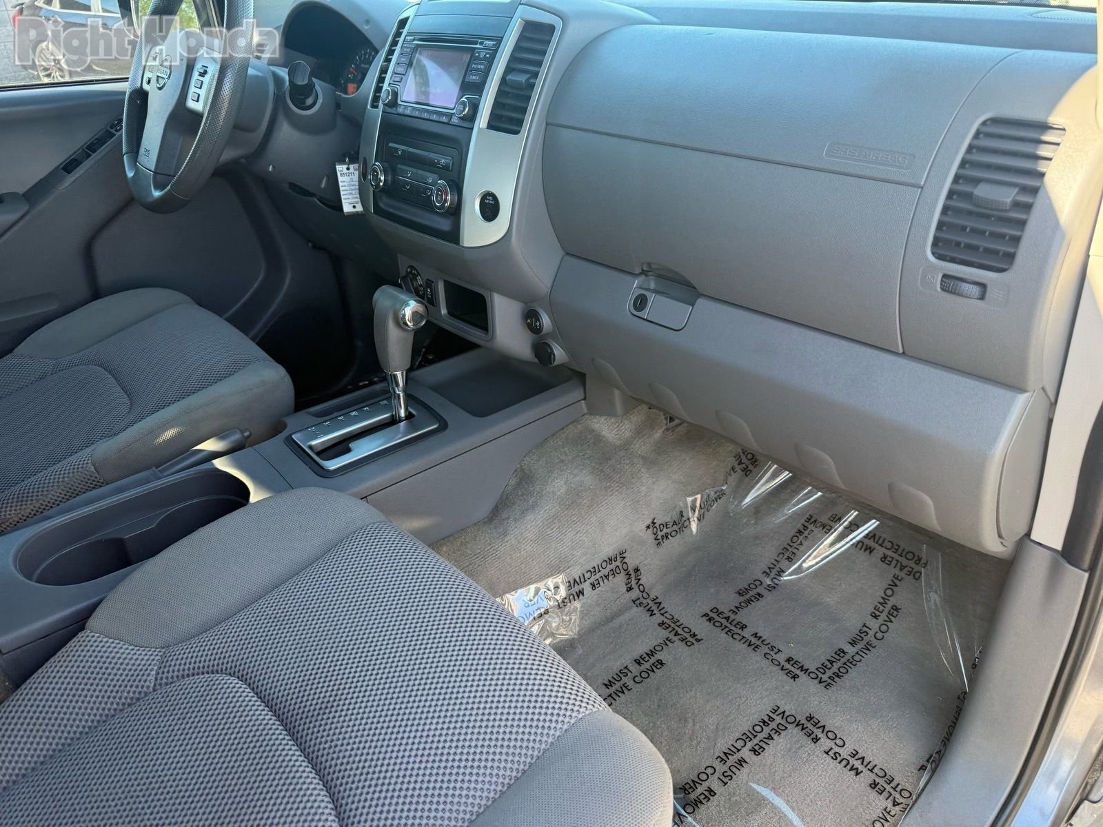 Used 2018 Nissan Frontier SV image 28