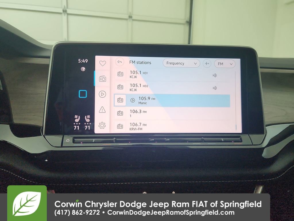 Used 2025 Volkswagen Atlas SE image 24