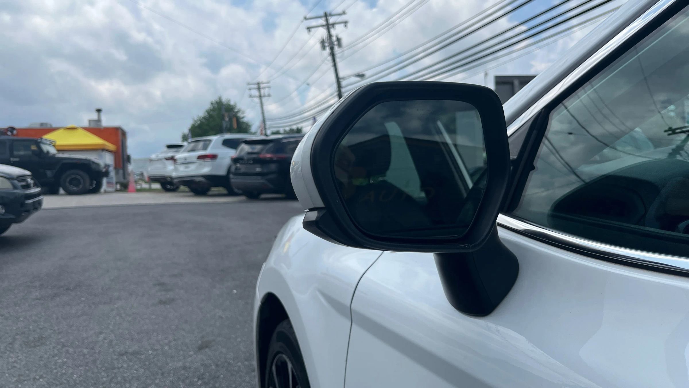 Used 2019 Toyota Camry SE image 16