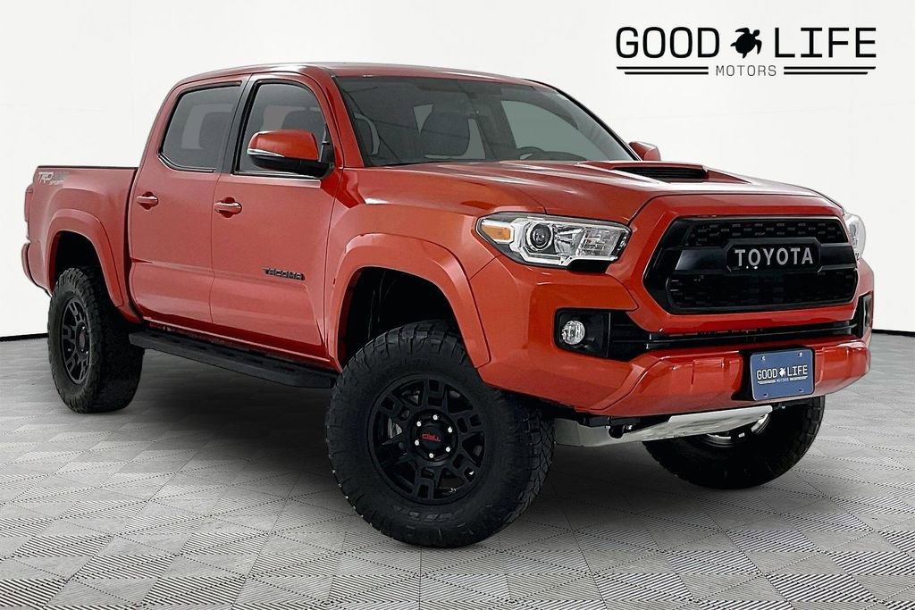 Used 2017 Toyota Tacoma TRD Sport w/ Tow Package (A/T) AWD/4WD image 1