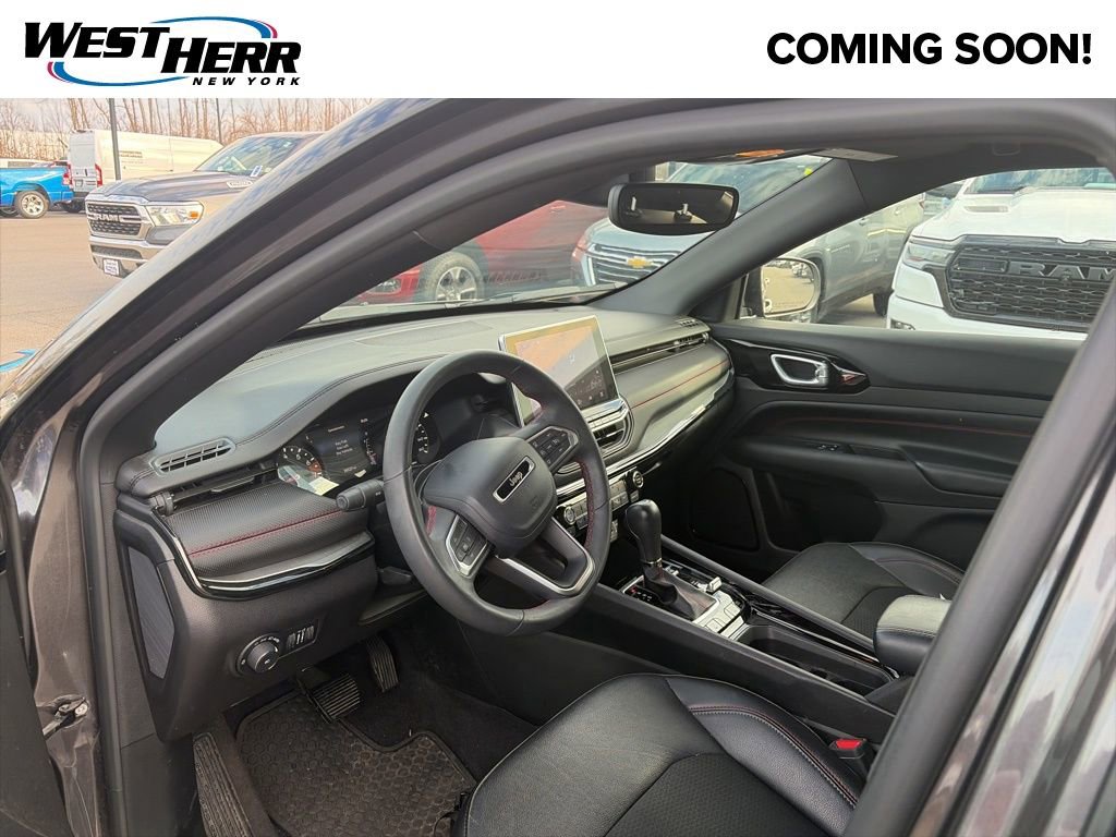 Used 2023 Jeep Compass Trailhawk w/ Trailhawk Convenience Group image 5