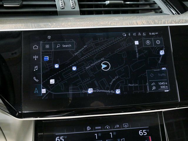 Used 2023 Audi e-tron Premium Plus w/ Premium Plus Package image 15