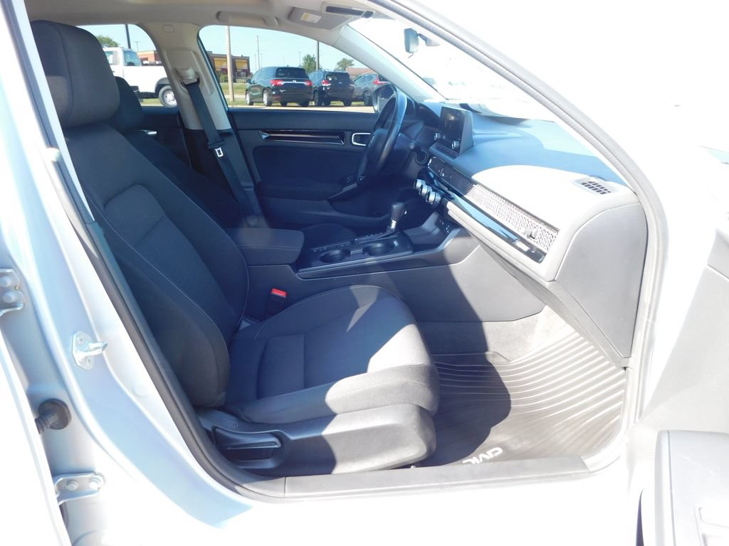 Used 2023 Honda Civic EX image 17