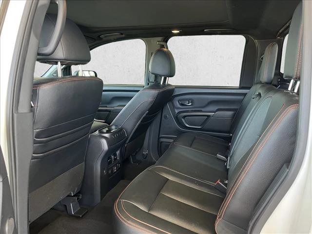 Used 2020 Nissan Titan PRO-4X w/ Pro-4x Convenience Package image 10
