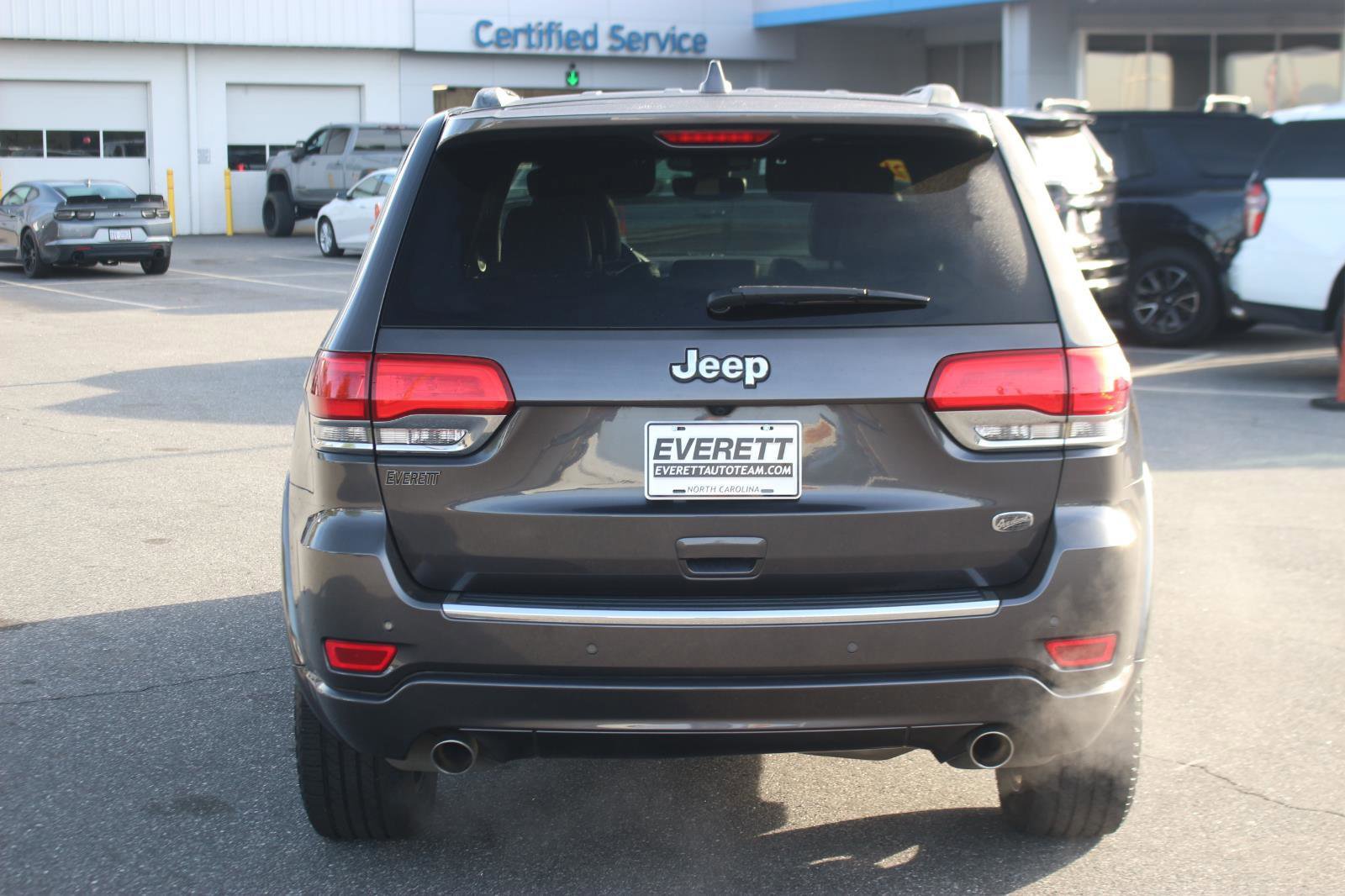 Used 2018 Jeep Grand Cherokee Overland RWD image 6