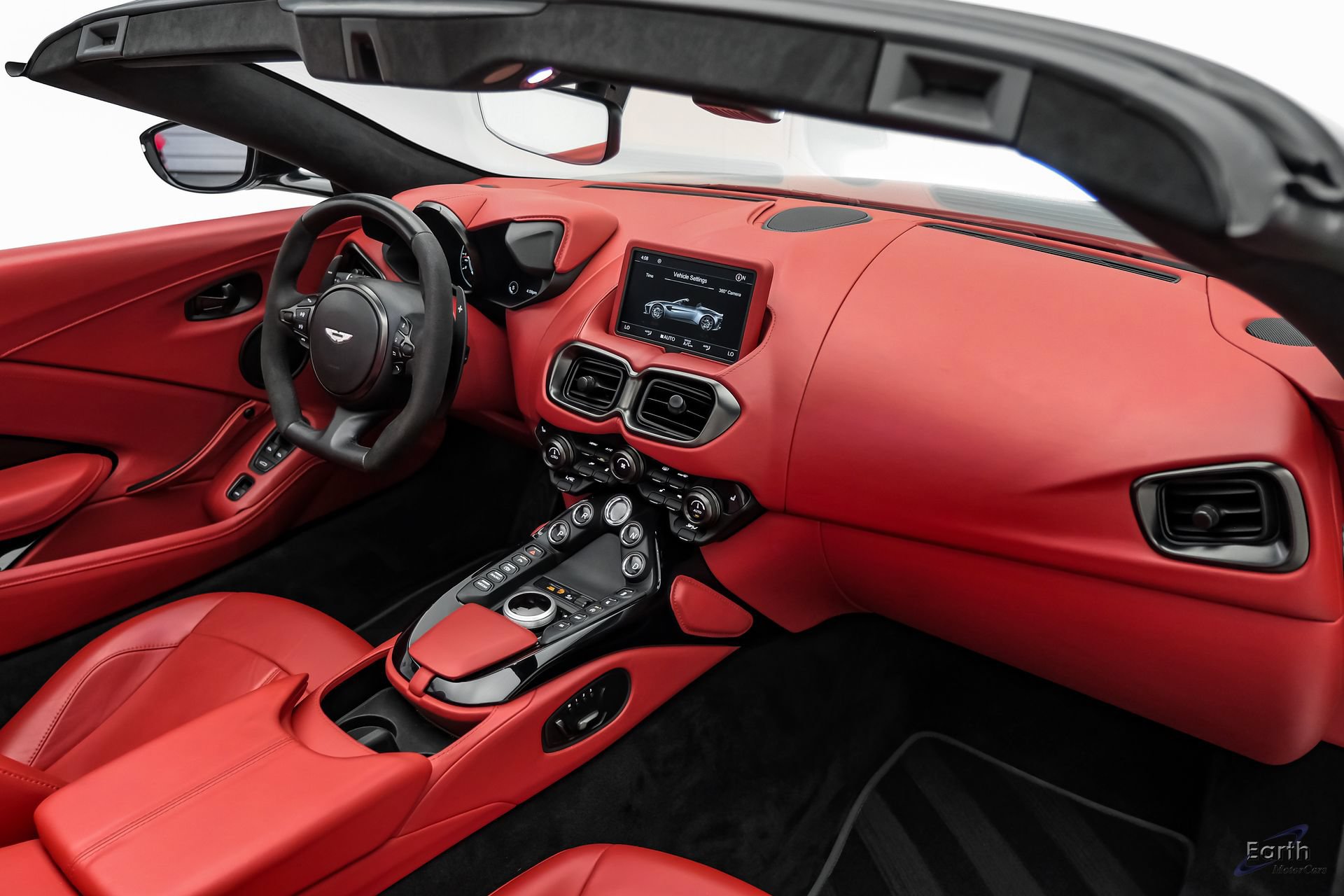 Used 2022 Aston Martin V8 Vantage Roadster RWD image 50