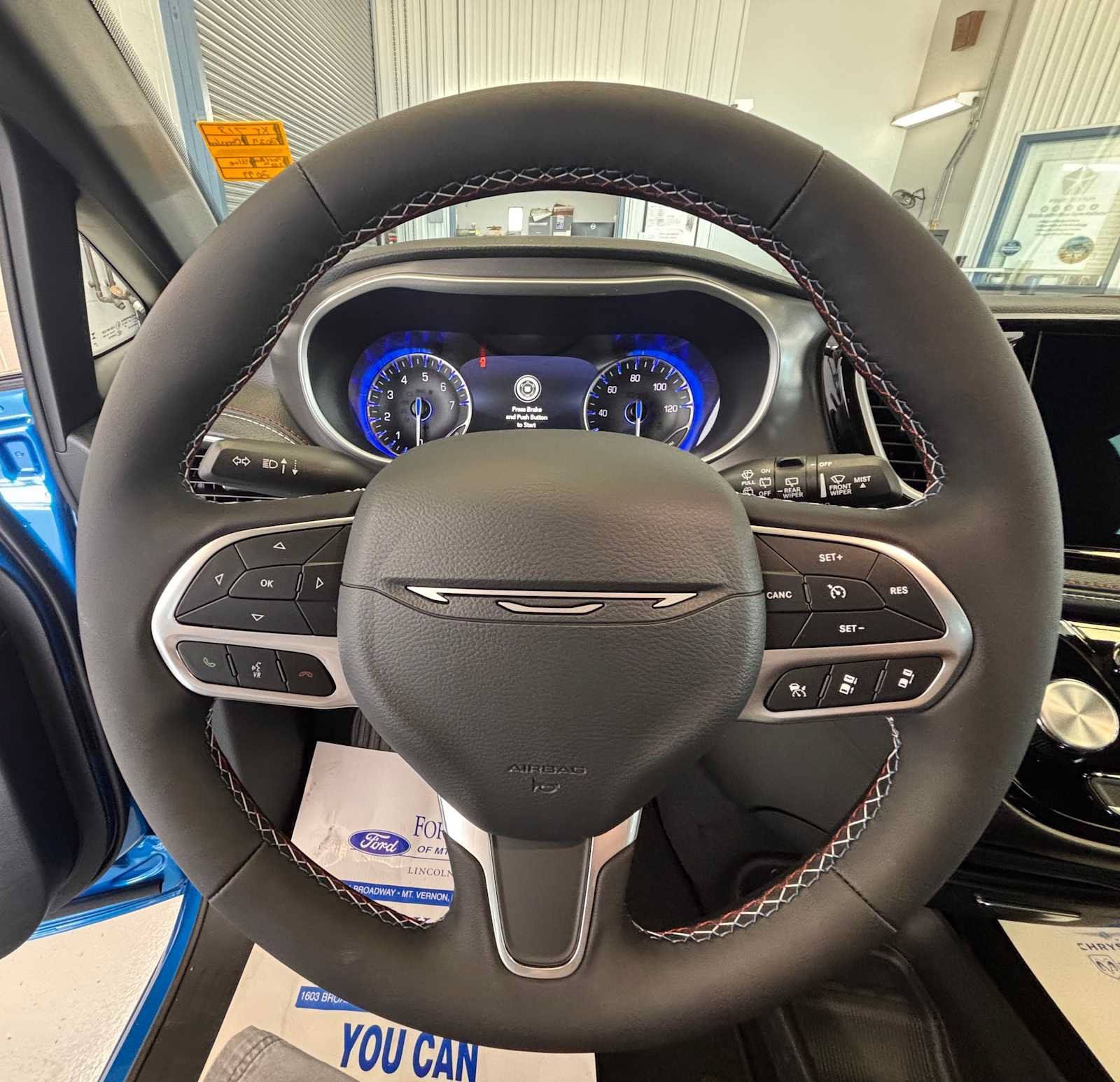 New 2027 Chrysler Pacifica Select FWD image 21