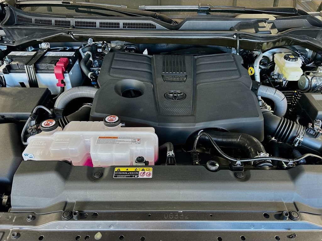 New 2026 Toyota Tundra Platinum AWD/4WD image 8