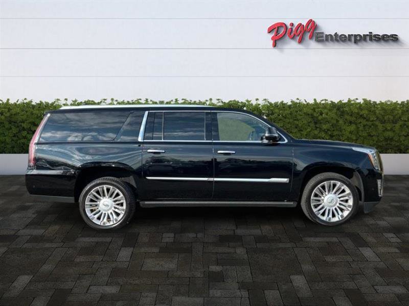 Used 2020 Cadillac Escalade ESV Platinum image 7