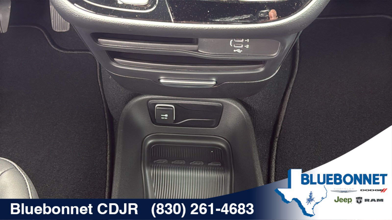 New 2026 Chrysler Voyager LX FWD image 26