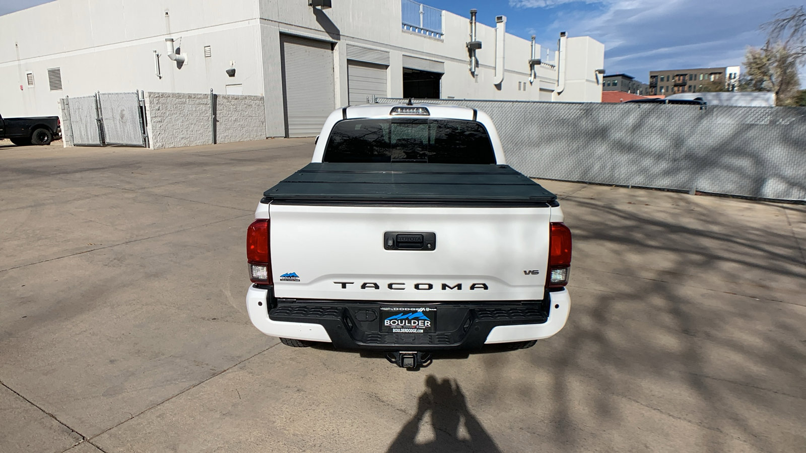 Used 2019 Toyota Tacoma TRD Off-Road image 4