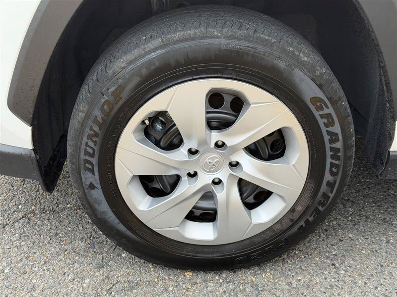 Used 2025 Toyota RAV4 LE FWD image 14