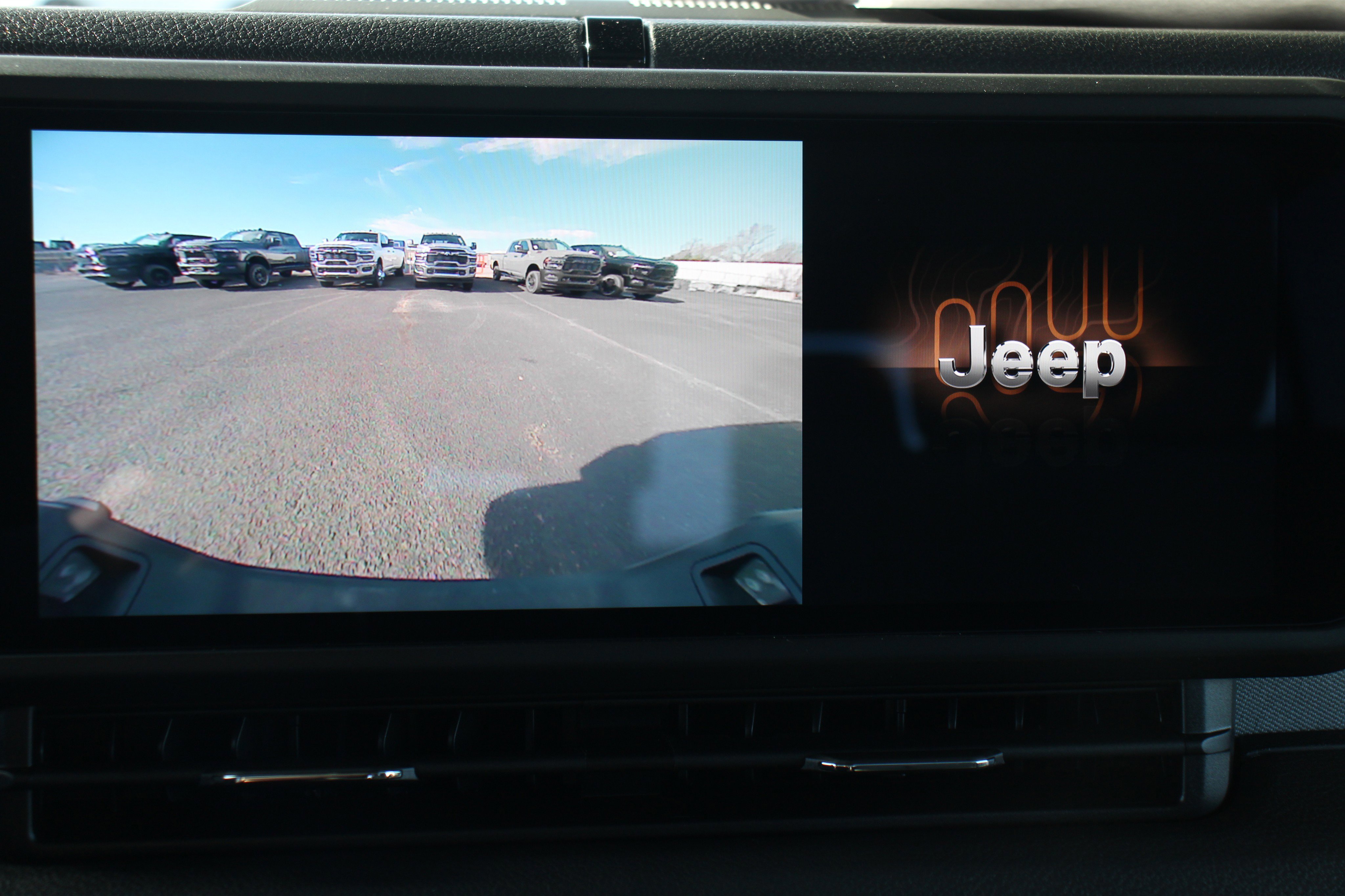 New 2026 Jeep Gladiator Sport image 18