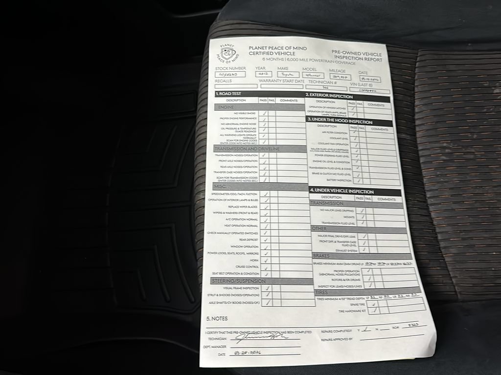 Used 2012 Toyota 4Runner SR5 AWD/4WD image 30