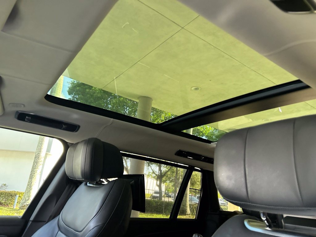 Used 2022 Land Rover Range Rover Long Wheelbase First Edition AWD/4WD image 15