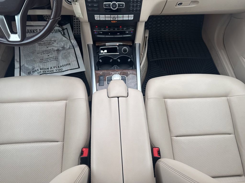 Used 2015 Mercedes-Benz E 350 4MATIC Sedan image 29