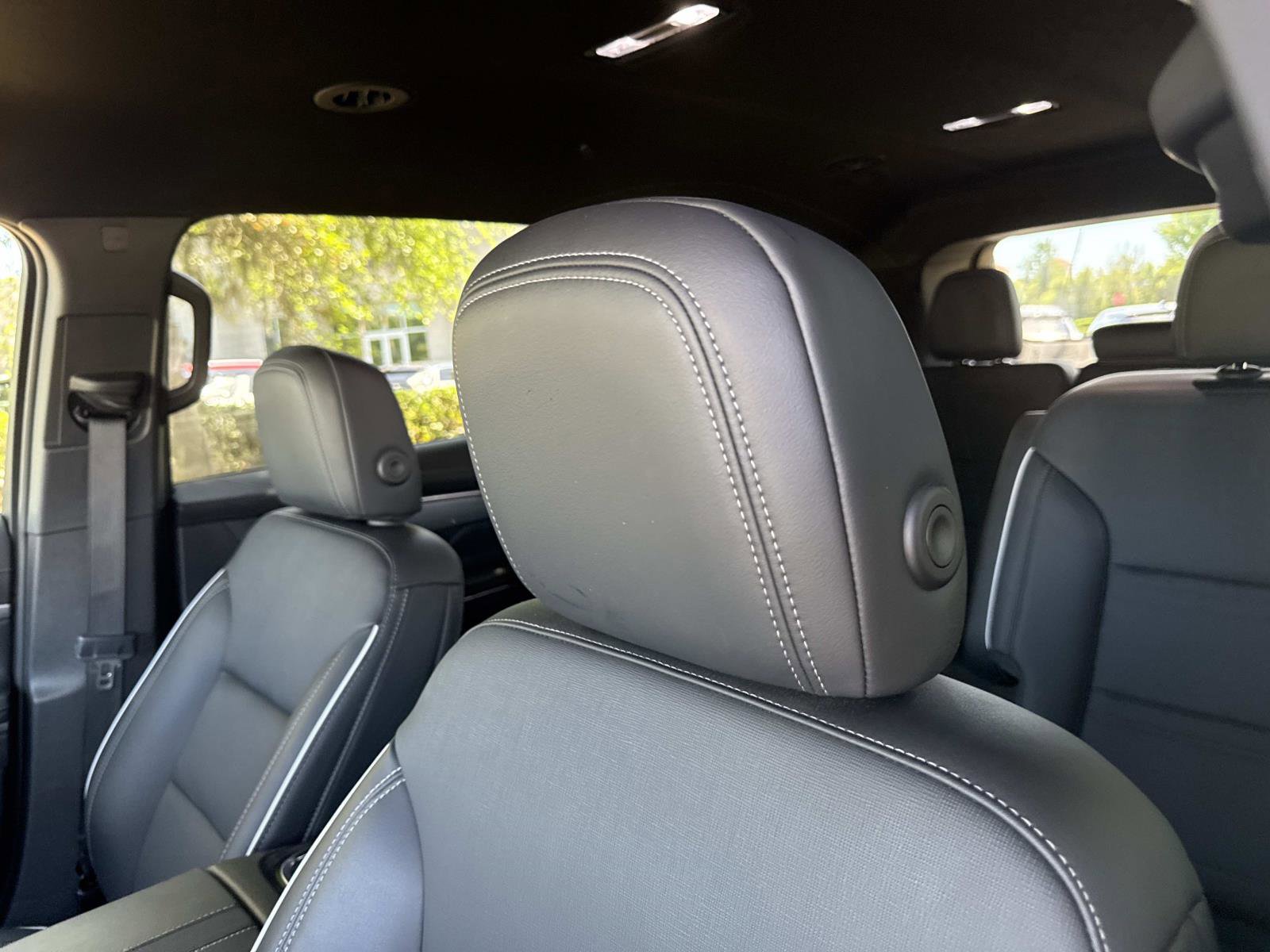Used 2025 Buick Enclave Preferred FWD image 25