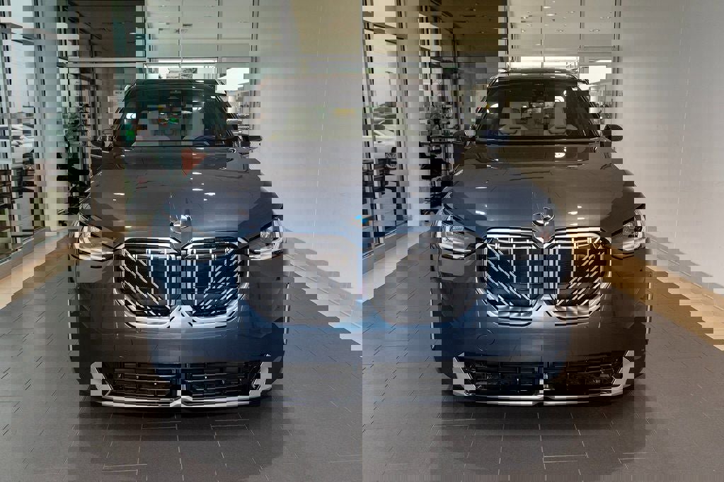 Used 2026 BMW X3 xDrive30 w/ Convenience Package AWD/4WD image 2