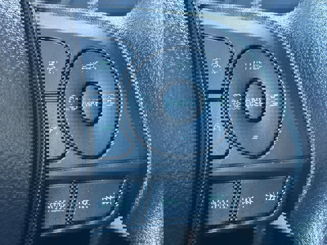 Used 2025 Toyota Corolla LE image 33