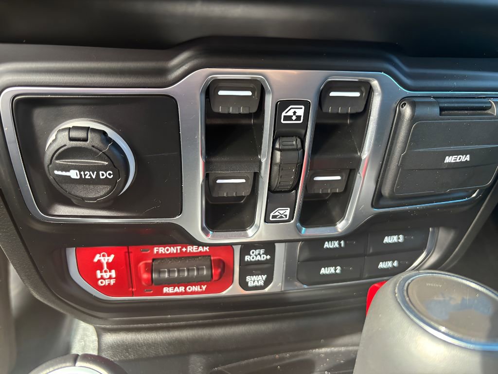 Used 2023 Jeep Wrangler Unlimited Rubicon 392 AWD/4WD image 18