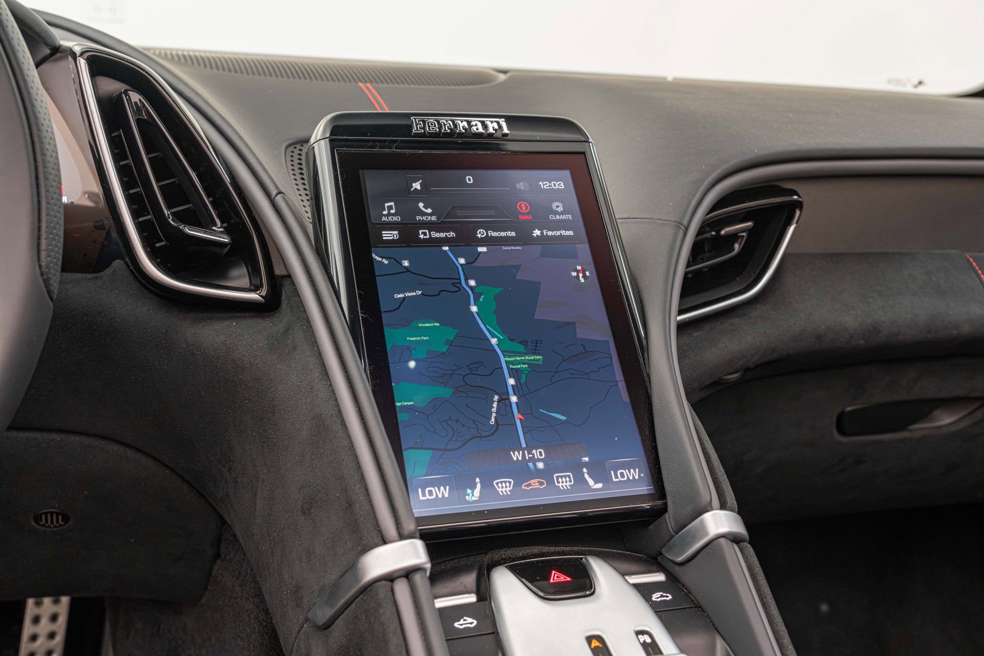 Certified 2025 Ferrari Roma Spider RWD image 37