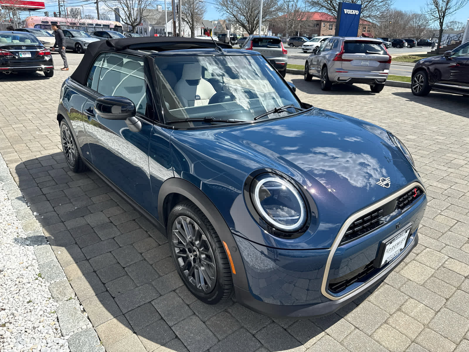 Used 2025 MINI Cooper S image 53