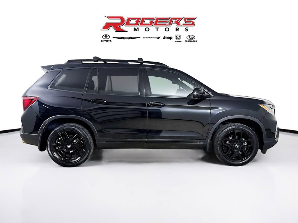 Used 2025 Honda Passport Black Edition image 9