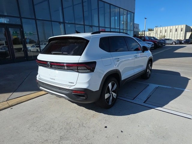 Used 2025 Volkswagen Taos S image 5