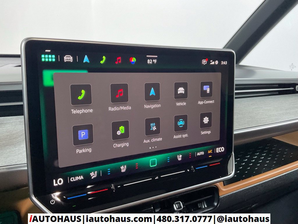 Used 2025 Volkswagen ID. Buzz Pro S Plus RWD image 44