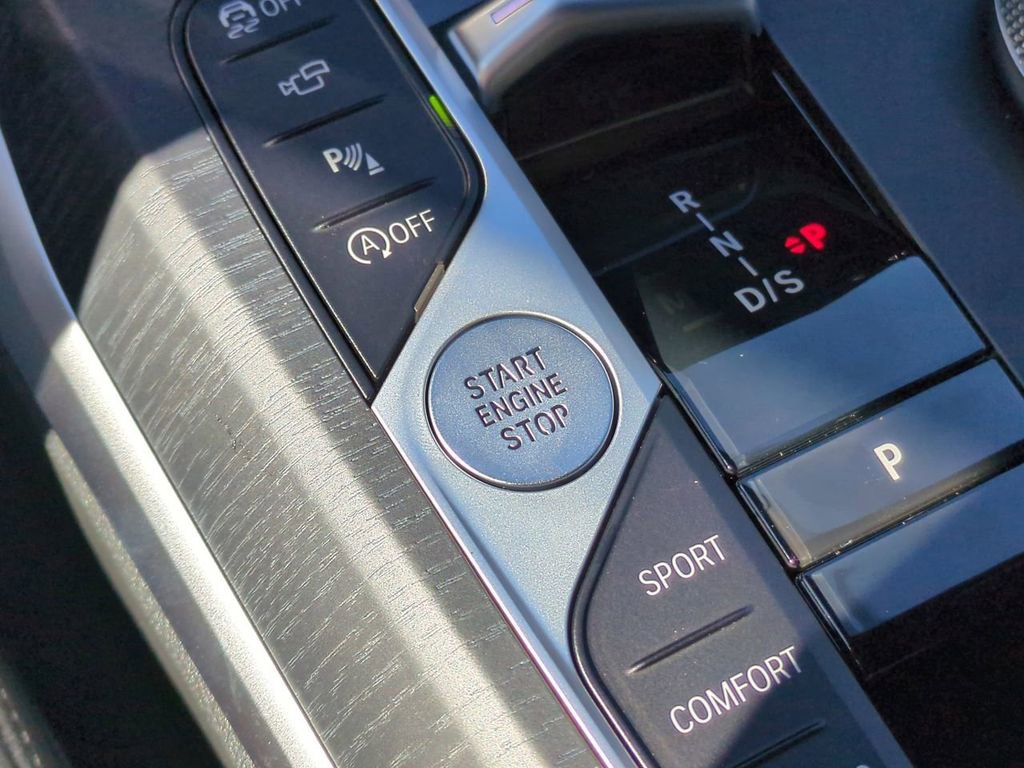 New 2026 BMW 330i Sedan w/ Premium Package image 29