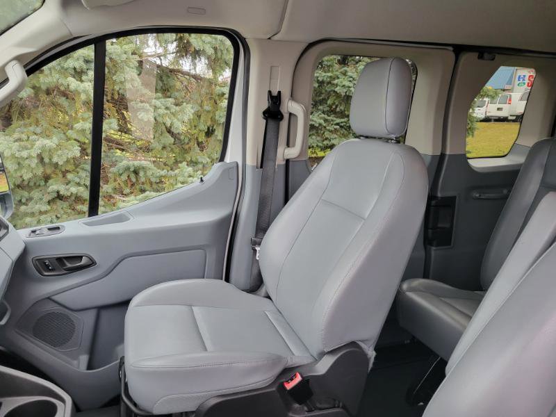 Used 2016 Ford Transit 150 XL image 28