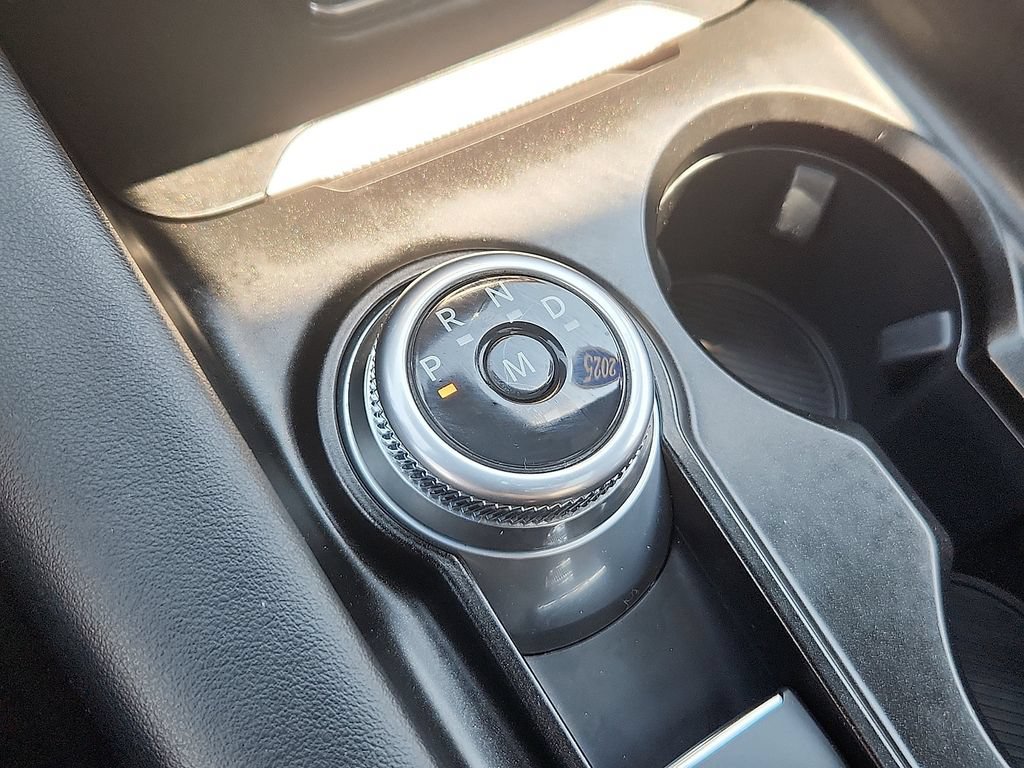 Used 2025 Ford Explorer ST AWD/4WD image 11