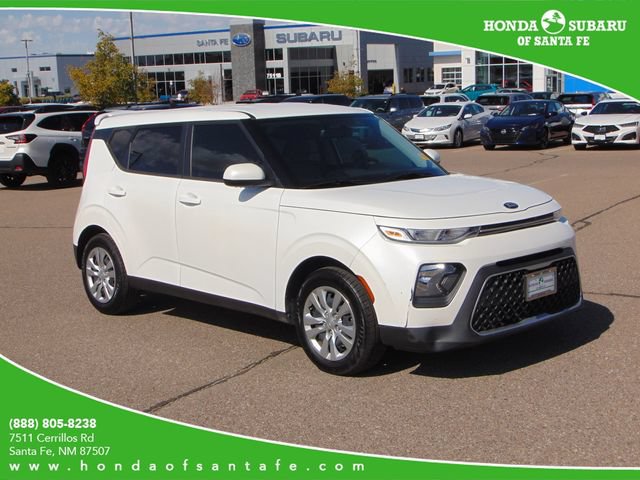 Used 2021 Kia Soul LX FWD image 1
