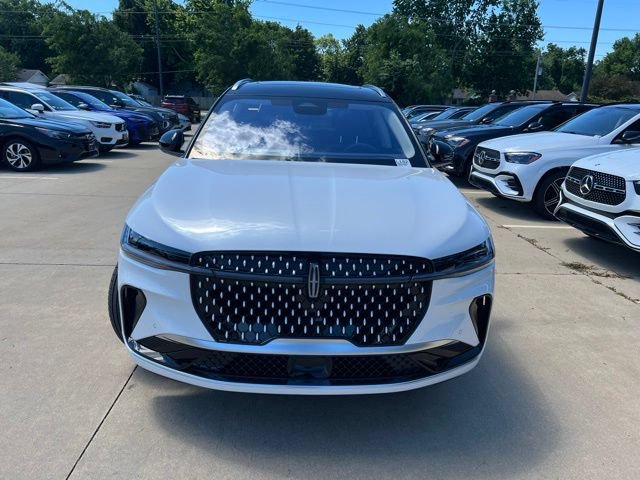 New 2026 Lincoln Nautilus Reserve AWD/4WD image 2