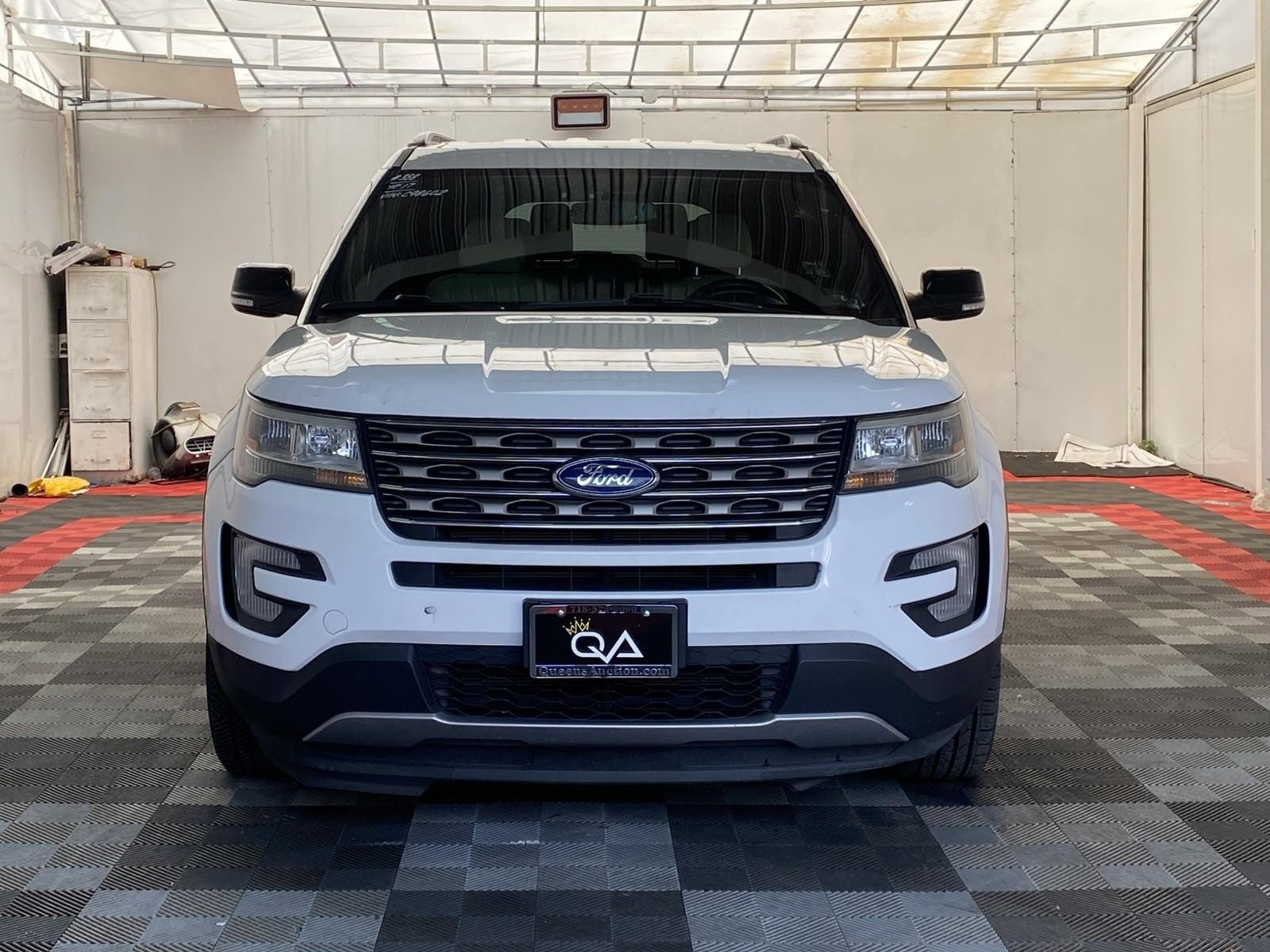 Used 2017 Ford Explorer XLT w/ Equipment Group 201A image 2