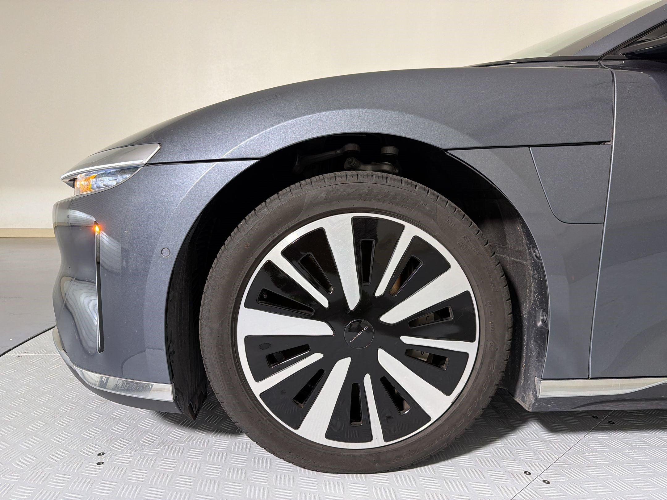 Used 2023 Lucid Air Pure RWD image 10