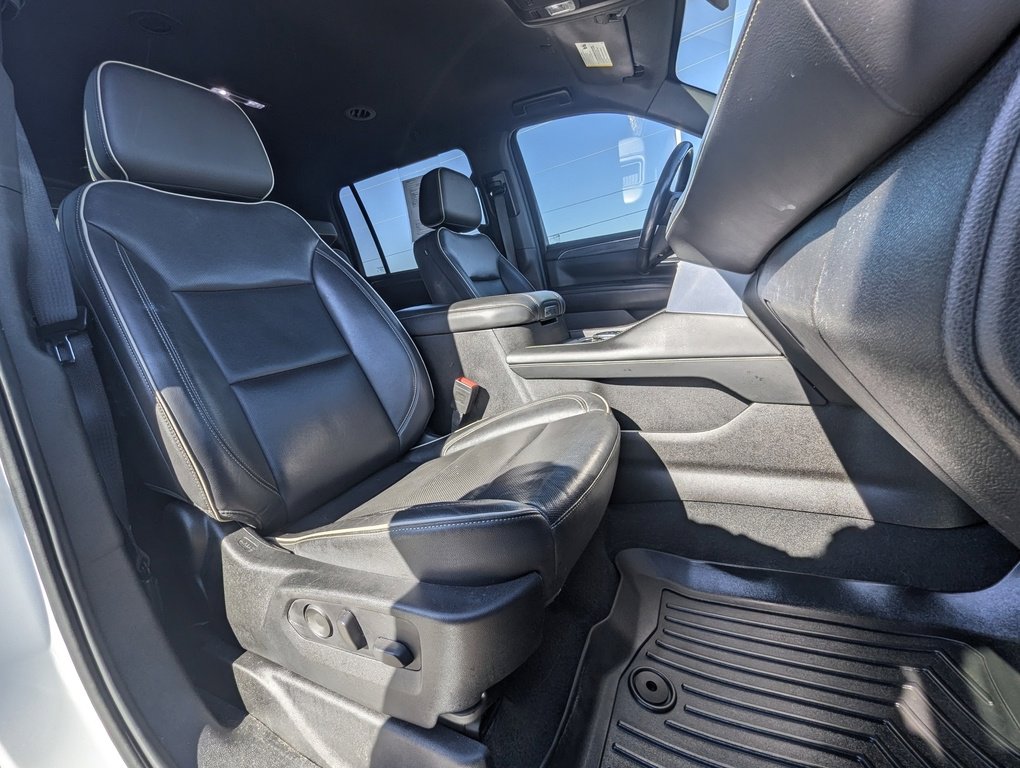 Used 2021 GMC Yukon XL SLT image 20