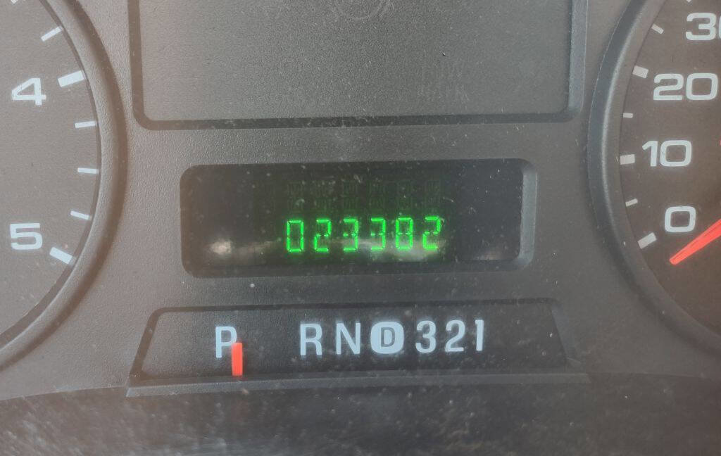 Used 2006 Ford F350 2WD Regular Cab DRW Super Duty image 15