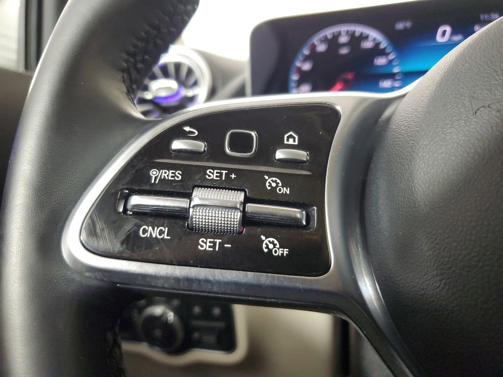 Used 2023 Mercedes-Benz GLA 250 image 24