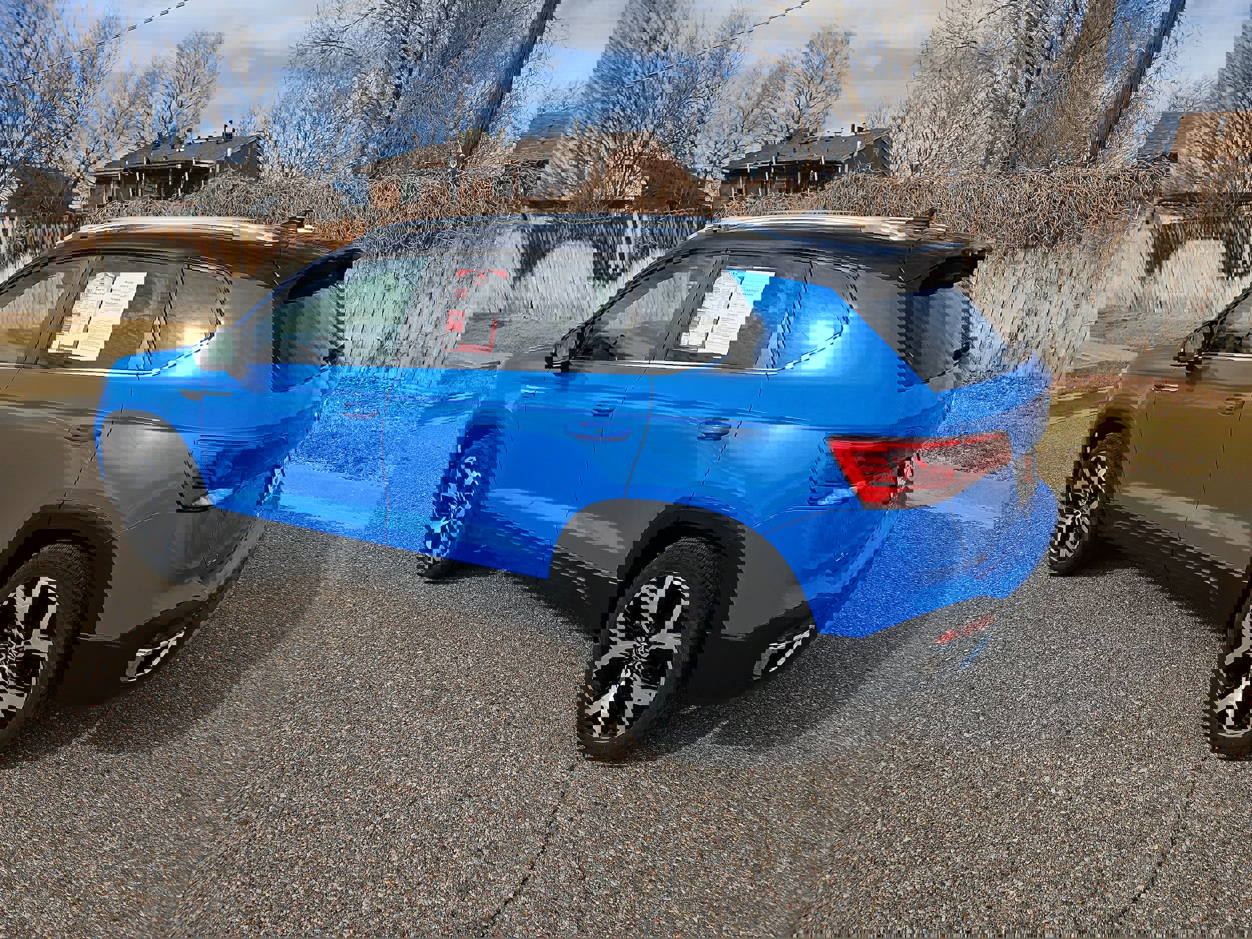 Used 2023 Volkswagen Taos SEL image 5